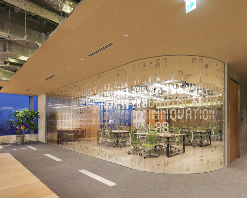 AWS Loft Tokyo 〜 挑戦をカタチにする場所へ 〜 AWS